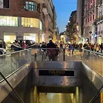 Dele Naples